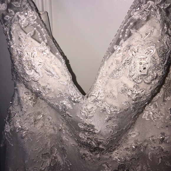 Maggie Sottero Meryl Lane Tea length wedding gown - Picture 9 of 12